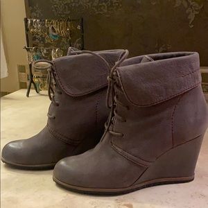 Tesori wedge booties